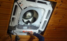 ☆築、23年 4方向天井カセットエアコン取替工事依頼ありました。☆　(焼津市N様)